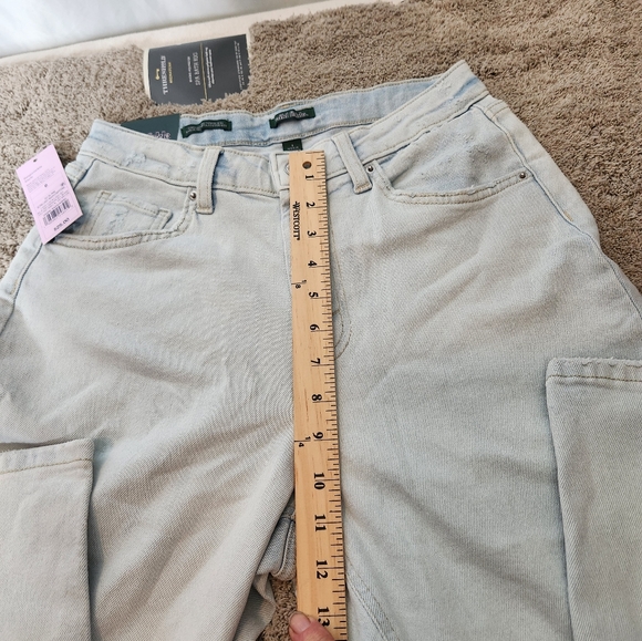 Wild Fable Super High Rise Tapered Jean - Picture 5 of 16